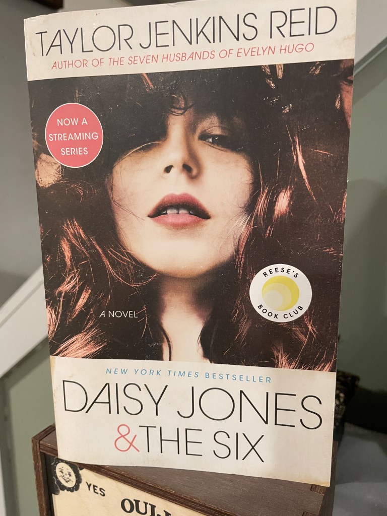 Cover of the book Daisy Jones and the Six by Taylor Jenkins Reid
